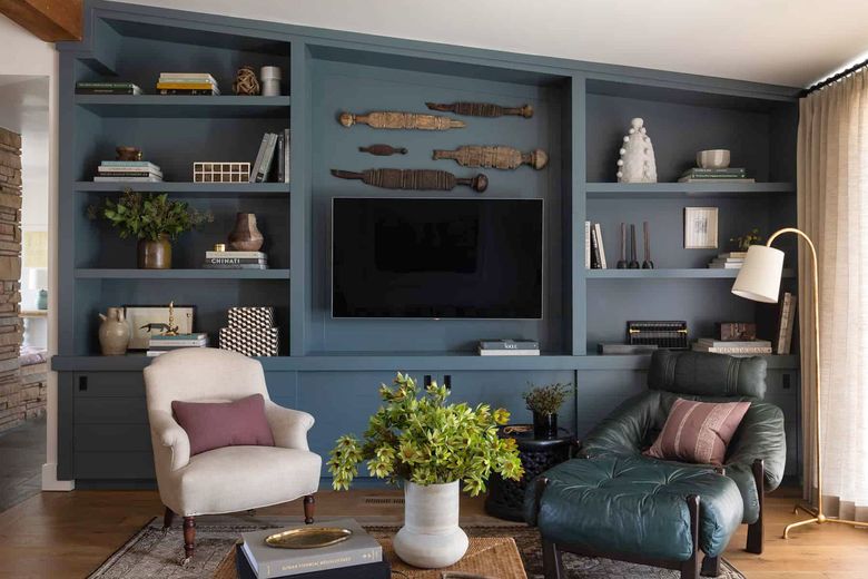 Wall Shelving Units: Maximize Space with Style!